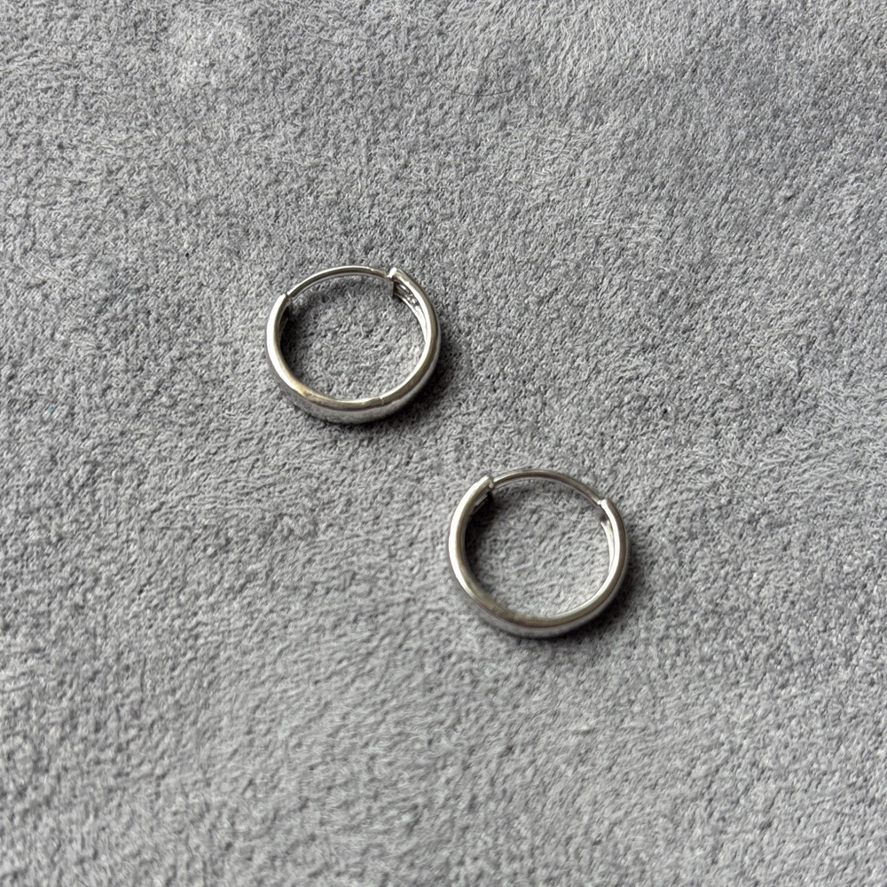 Mejuri white gold small hoops